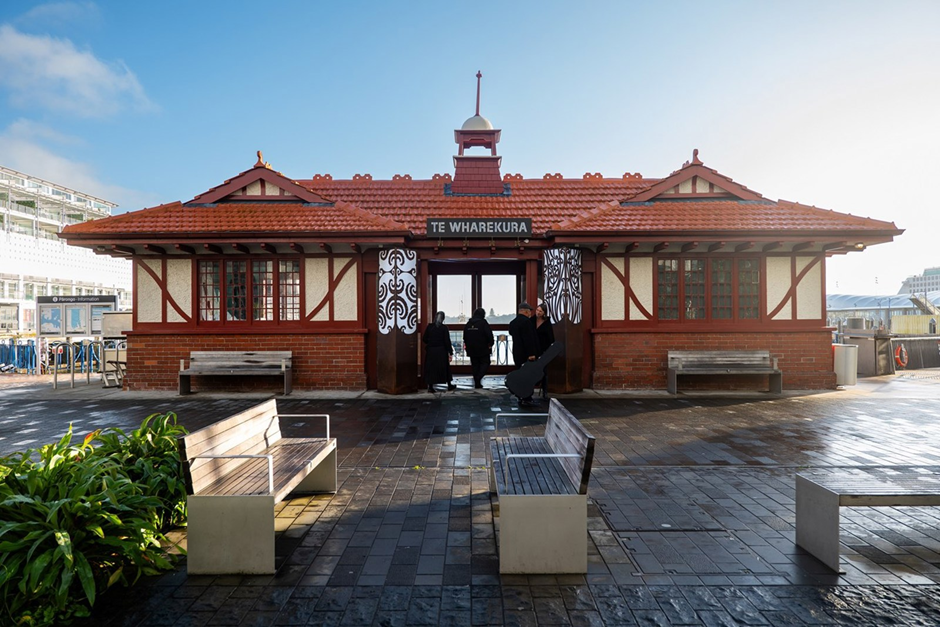 Te Wharekura in Quay Street, downtown Auckland showing its Tudor style with red bricks and roof.