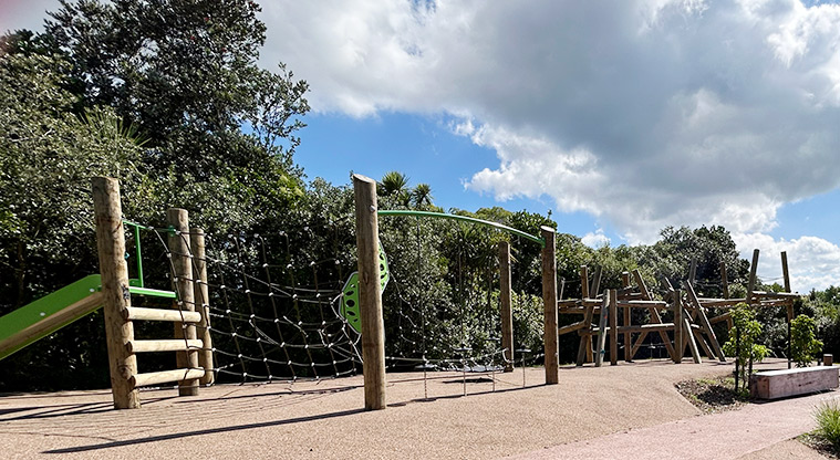 Arch Hill Scenic Reserve - Climbing nets in the foreground with a wooden climbing structure in the background. Photo credit: S Hulse.