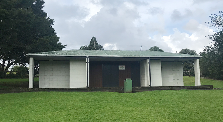 Murphys Bush Reserve - Toilet block.