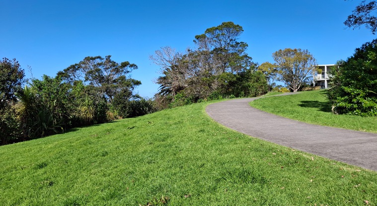 Horowai / Roberts Field - Section of path through the park.