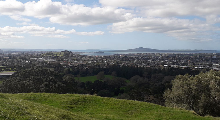 Coast to Coast Path (Cornwall Park to Manukau Harbour) – View from the Maungakiekie summit.