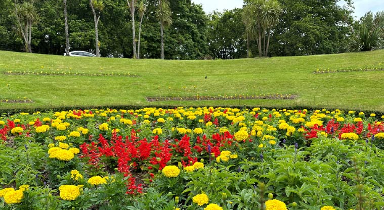 Cornwall Park Heritage Path – Sunken garden in the centre of the roundabout.