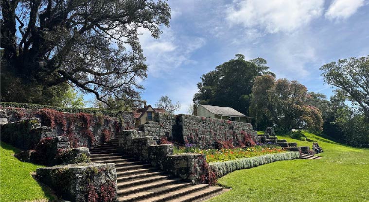 Cornwall Park Heritage Path – Memorial steps.