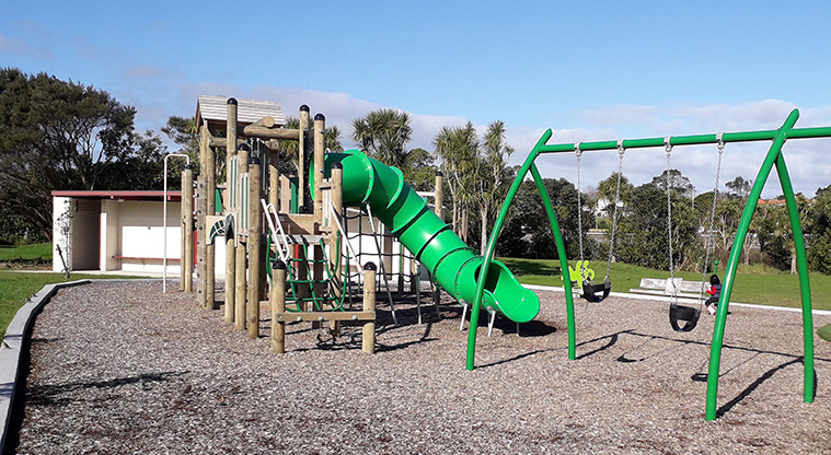 Eric Armishaw to Waterview Path - Playground at Eric Armishaw Park.