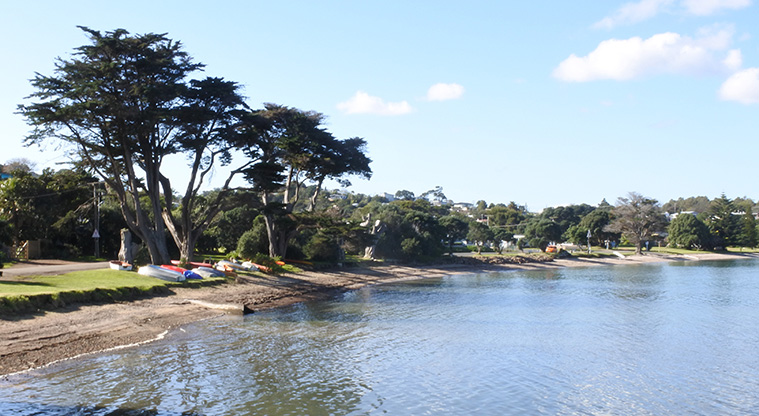 Esplanade Path