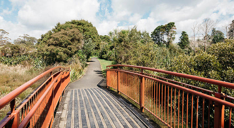 Henderson Loop Path