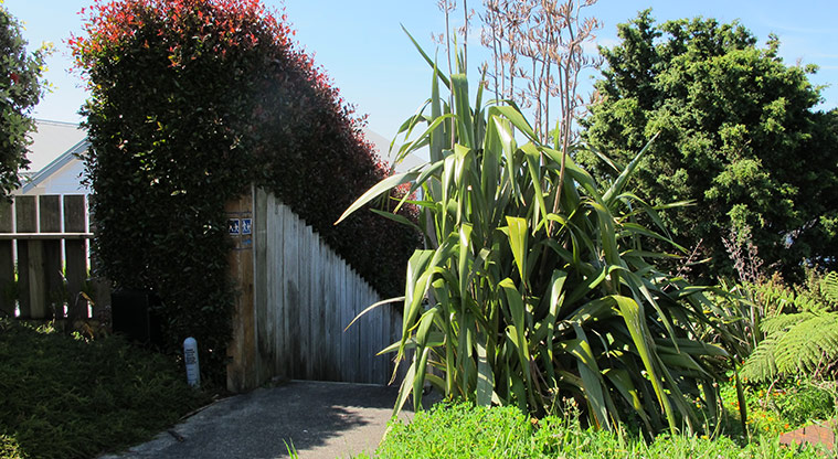 Leigh Coastal Path - Kyle Street access.