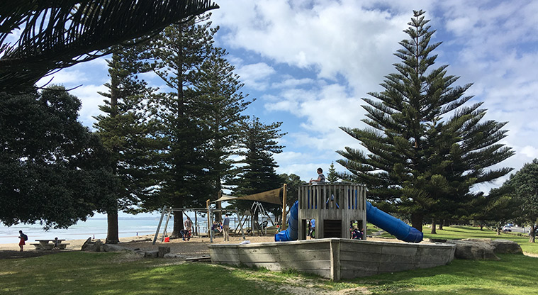 Ōrewa Beachfront Path - Beachfront children’s playground.