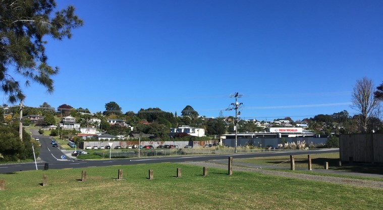 Stanmore Bay Path – Path end at Brightside Road.